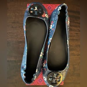 Tory Burch Minnie Travel Ballet with Logo sz 9.5